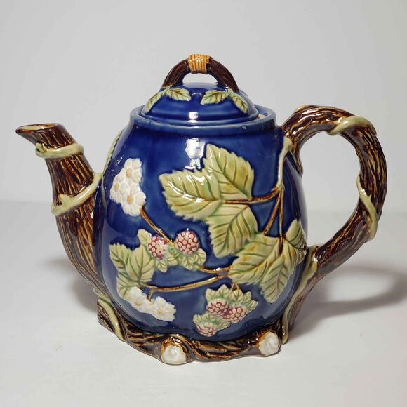 Majolica Teapot Berries Flowers - Picture 1 of 10